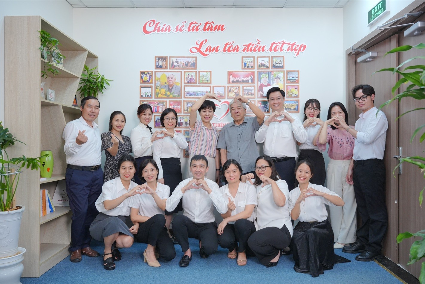 tap-the-can-bo-nhan-vien-quy-thien-tam-1790999743.JPG