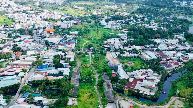 4-1791767506.jpg
