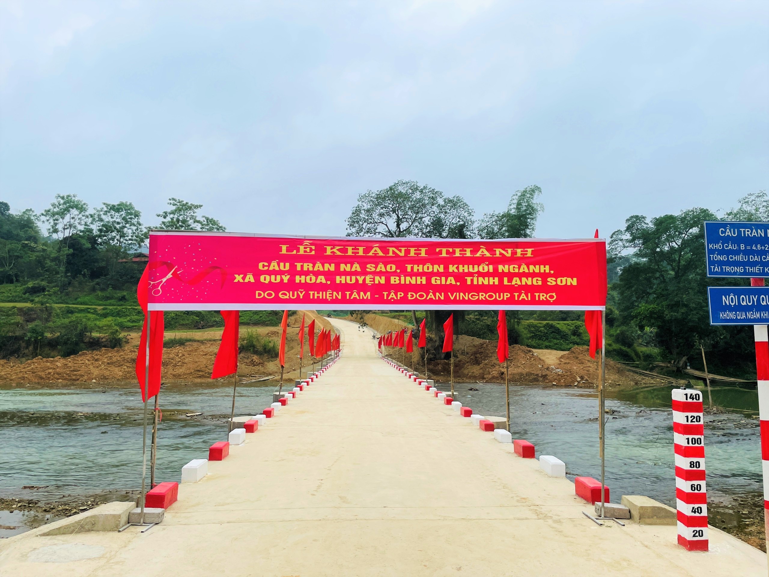 khanh-thanh-cau-na-son-lang-son-1791853569.jpg