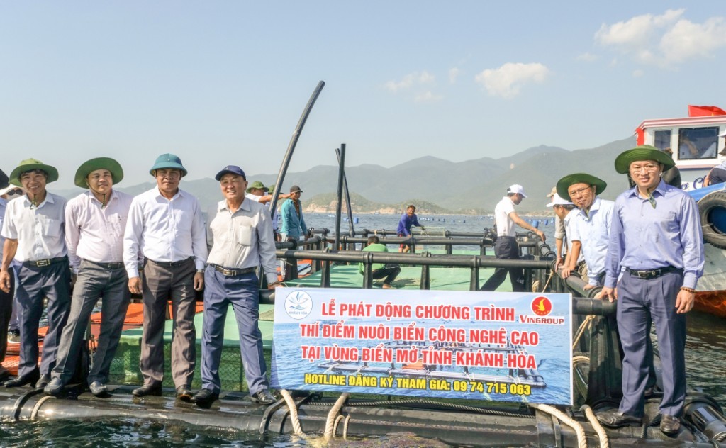 chuong-trinh-lap-dat-long-hdpe-ho-tro-ngu-dan-tai-khanh-hoa-trien-khai-nuoi-bien-xa-bo-1791940707.jpg