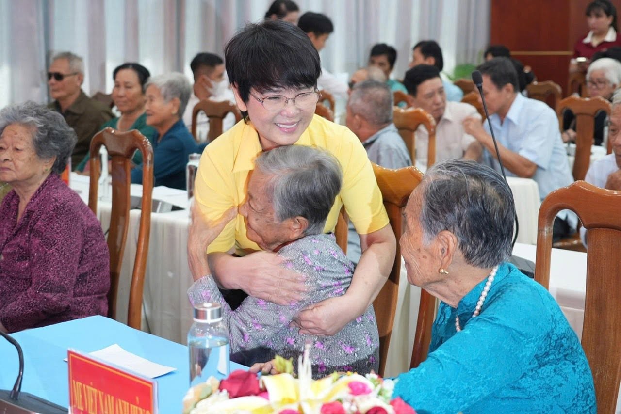 tri-an-me-viet-nam-anh-hung-1791940705.jpg