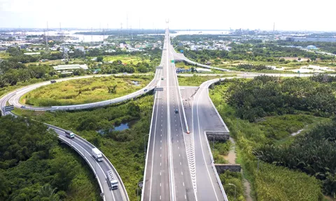 Đưa vào khai thác thêm 395km đường cao tốc trong 9 tháng đầu năm