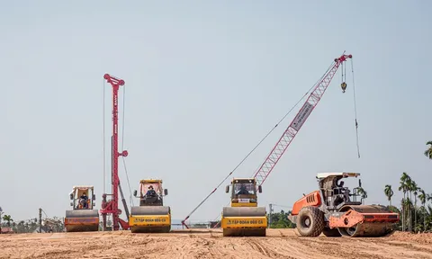 Bộ trưởng Trần Hồng Minh chỉ đạo quyết liệt, khơi thông điểm nghẽn dự án giao thông
