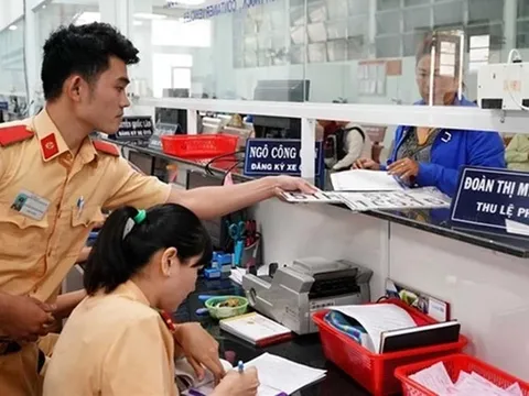 Giảm 30% lệ phí đăng ký xe, rút ngắn thời gian cấp giấy phép lái xe