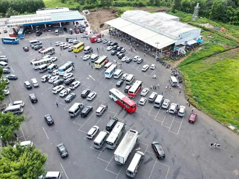 Cục Đường bộ (Bộ Xây dựng): Cao tốc Bắc - Nam dự kiến khai thác 21 địa điểm dừng nghỉ dịp Tết