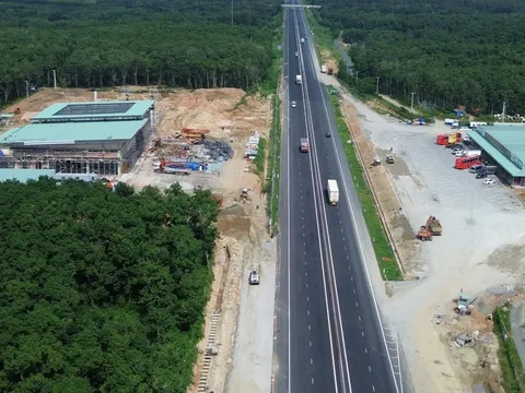 Đèo Cả đề xuất mở rộng 350km cao tốc Bắc - Nam lên 6 làn xe, không dùng vốn ngân sách