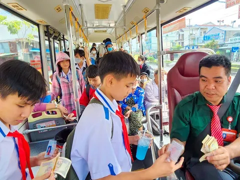Đi xe buýt Cần Thơ, học sinh - sinh viên chỉ trả 10.000 đồng suốt tuyến