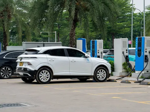 Quy chuẩn trạm sạc điện mới ở Việt Nam phải tương thích với nhiều loại xe điện