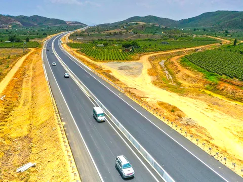 Phương tiện được chạy tốc độ tối đa 120km/h trên cao tốc Phan Thiết - Dầu Giây