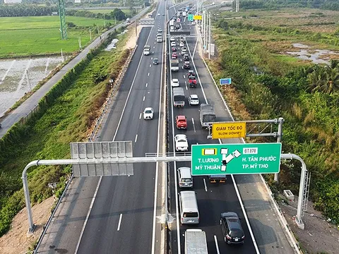 Chưa xem xét đầu tư thêm 22 cầu trên đường gom cao tốc TP.HCM – Trung Lương – Mỹ Thuận